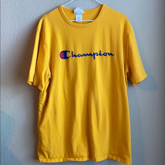 Champion tshirt - Picture 1 of 2